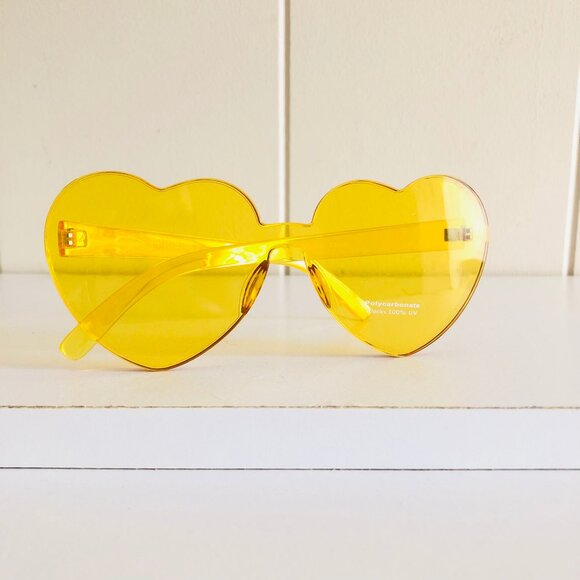 Heart Shape Frameless Sunglasses - Picture 2 of 5